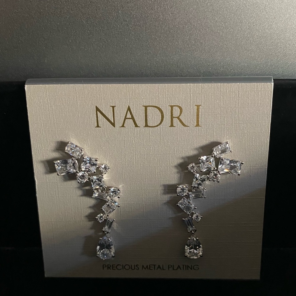 NADRI EARRINGS